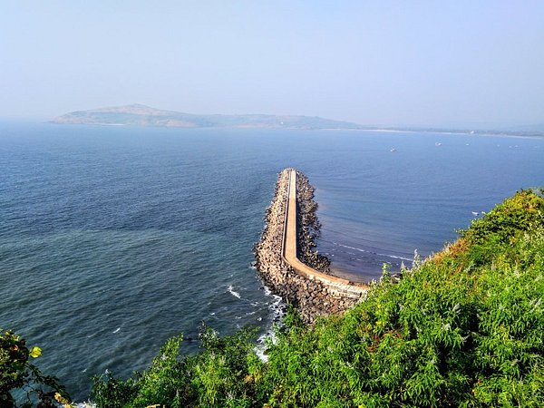 Ratnadurg Fort, Maharashtra